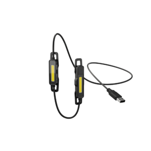 UT05 — Cu designul tip split, lumina ultra ușoară pentru exterior UT05 este echipată cu o mufă convenabilă USB-A. Deoarece 400...